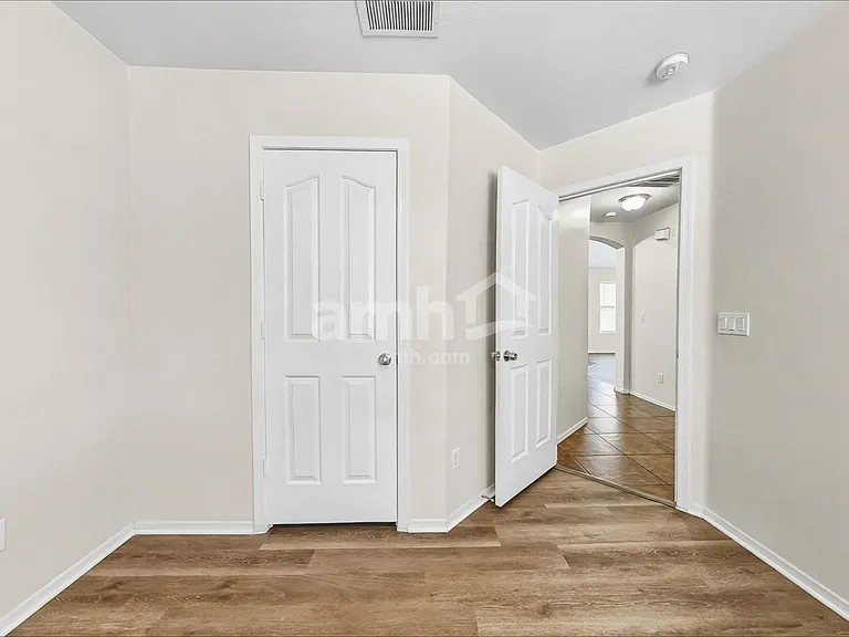 7119 W Fawn Dr — Photo 14