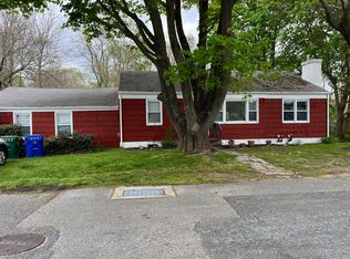 6 Butler Ct, Waterford, CT 06385