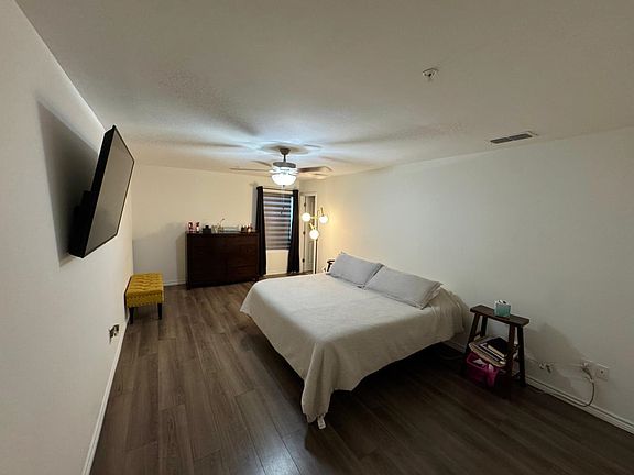3rd image of 9908 Borna Dr