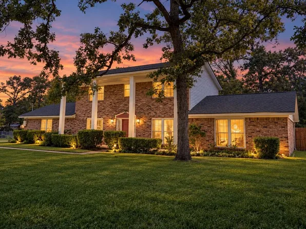 1307 Edgewood Cir, Lufkin, TX 75904