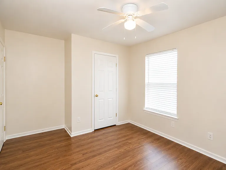 3309 Toledo Dr #D — Photo 8