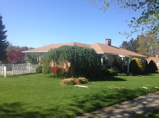 390 Hill N Dale Dr N, York, PA 17403