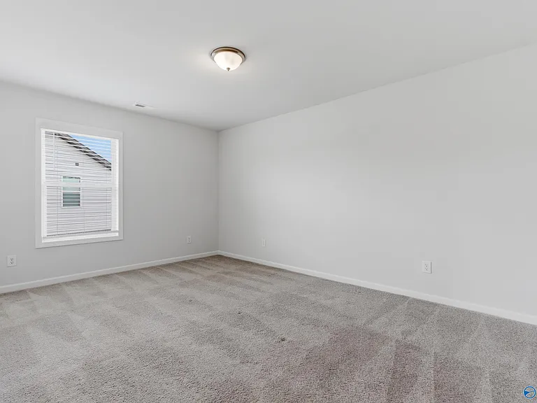 113 Saddle St — Photo 14