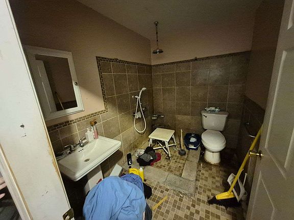 5th image of 1632 Webster Hope Rd