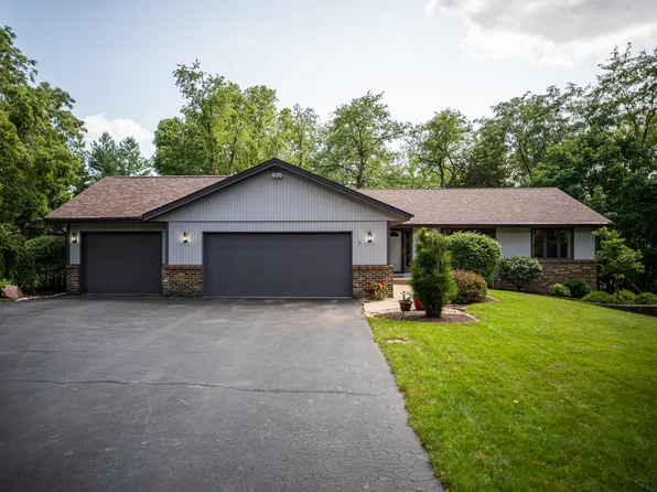 7090 Horizon Dr, Rockford, IL 61109