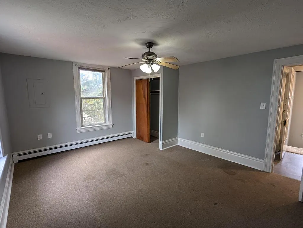 447 Main St — Photo 2
