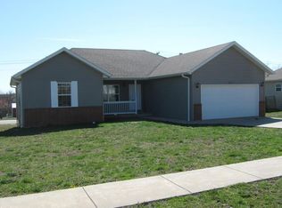 411 E Stone Creek Rd, Willard, MO 65781