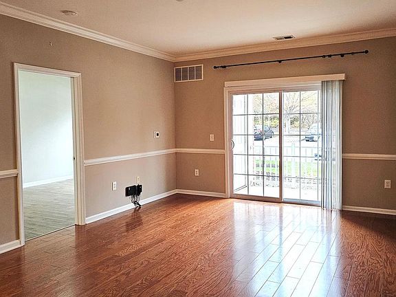 5th image of 1121 Colts Cir #P