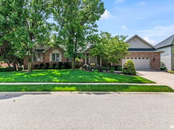 4509 Blackwolf Rd, Springfield, IL 62711