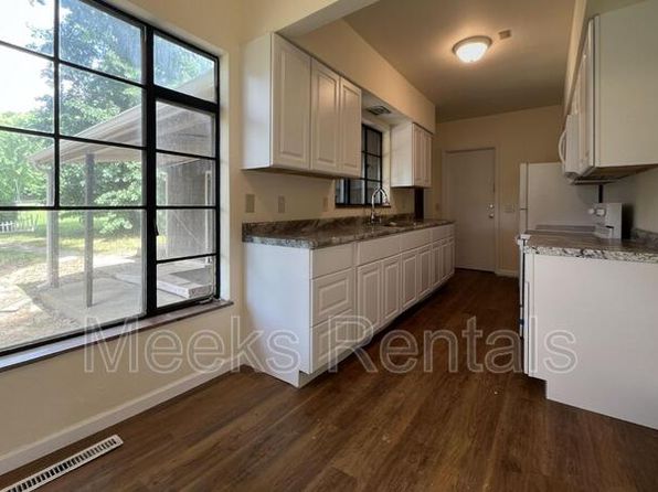 16 Hurricane Creek Rd