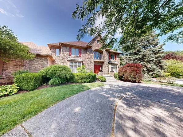 29918 Kenloch Dr, Farmington Hills, MI 48331