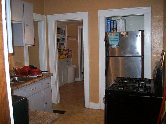 4th image of 4921 Bellefontaine