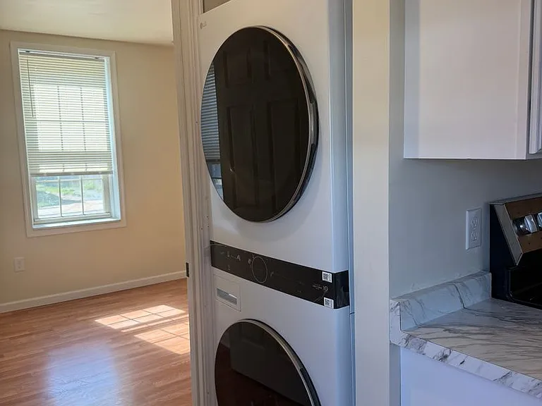 309 Main St #1 — Photo 14