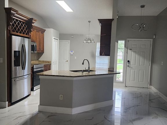 5th image of 2983 Brittany Bluff Dr