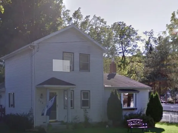 302 Vienna St, Palmyra, NY 14522