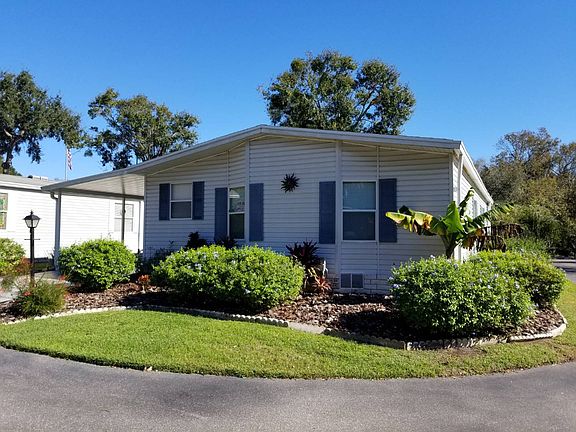 2nd image of 10148 Shadow Oaks Cir