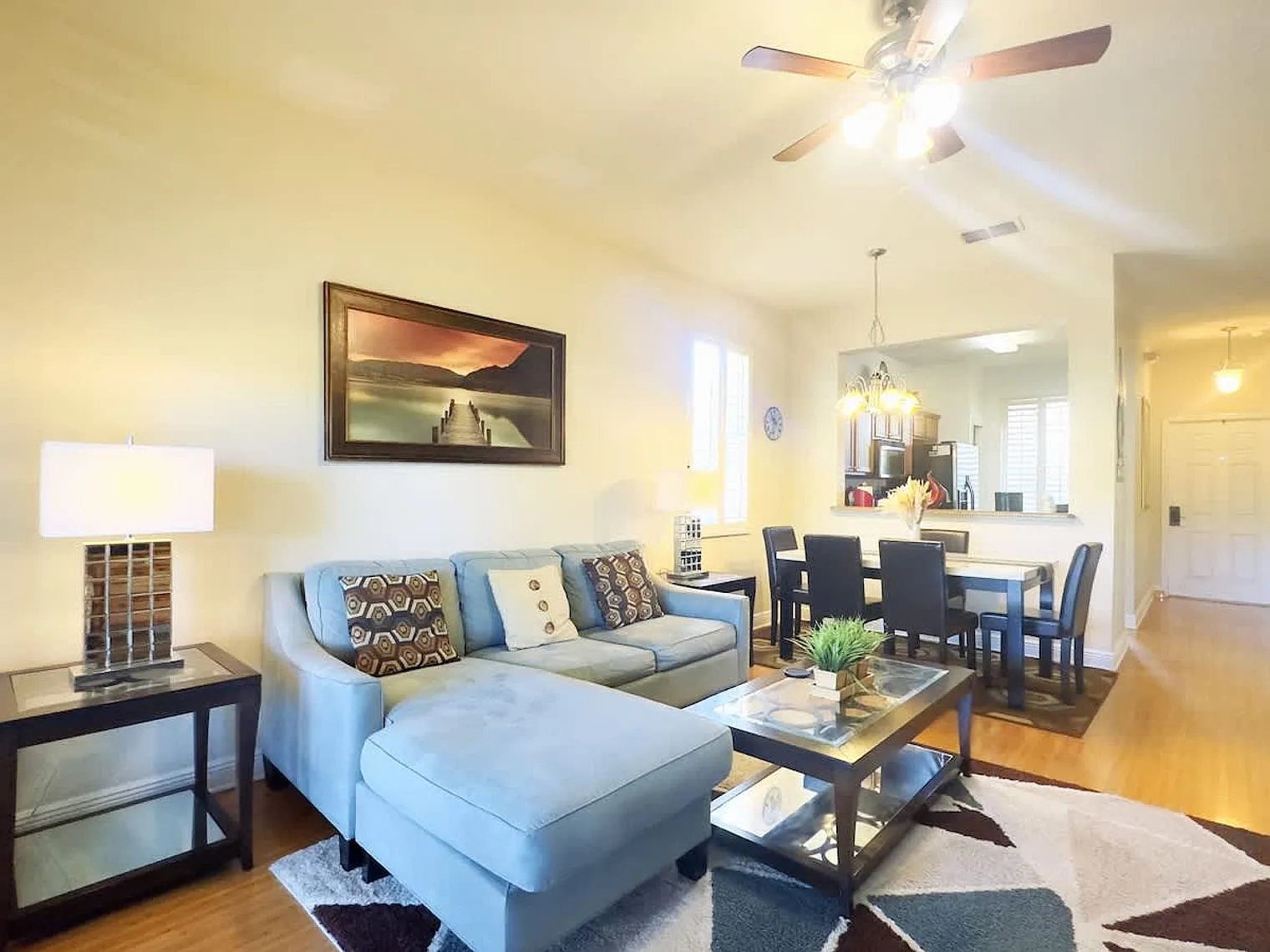 4 bed, 3.0 bath, 1754 sqft, $5,324 — Photo 3