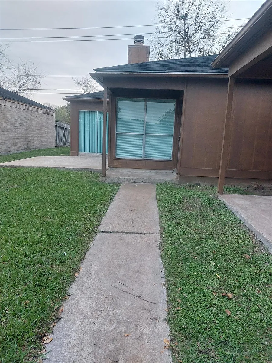 Building Photo - 8151 Misty Ridge Ln