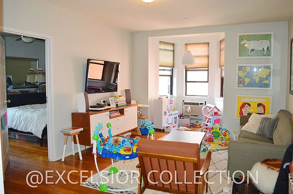 Rented by The Excelsior Collection LTD | media 2