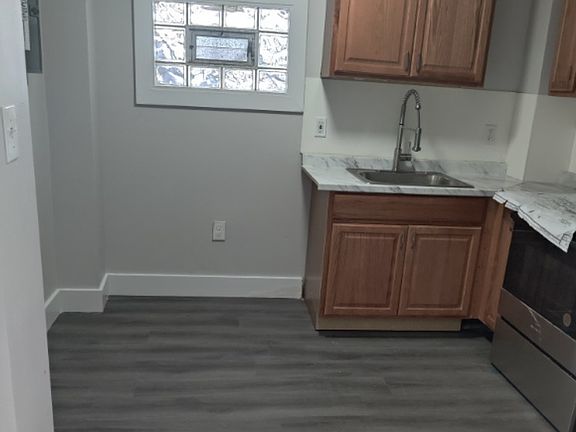 5th image of 5416 Vine St