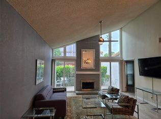572 S Sunrise Way #24, Palm Springs, CA 92264