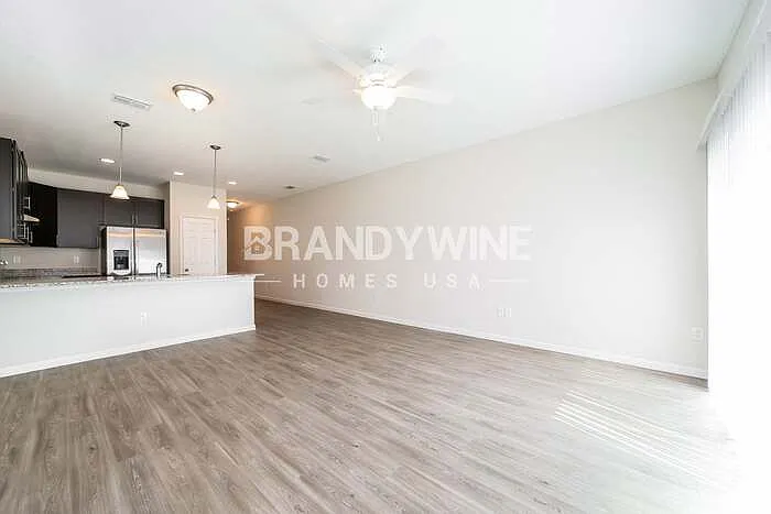 506 Kit St — Photo 6