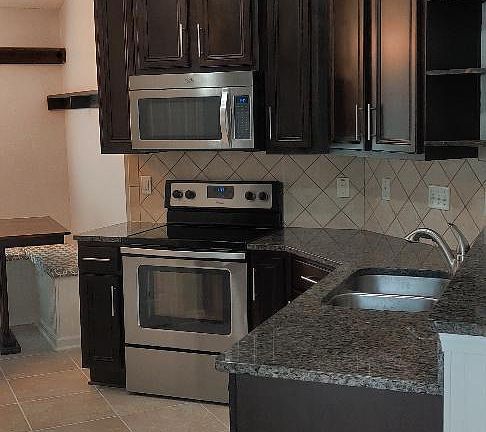 4th image of 225 Timberwood Dr