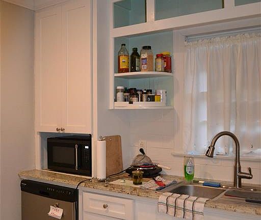 4th image of 307 W School Street