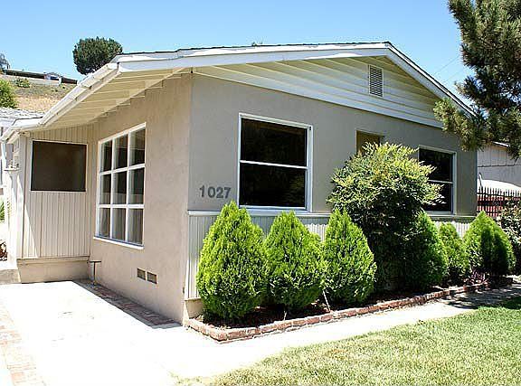 3rd image of 1027 San Pascual Ave