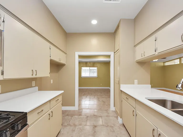 5326 Heatherbrook Dr — Photo 18