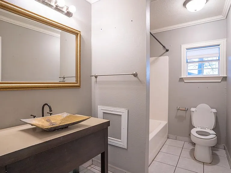 207 Harris St — Photo 8