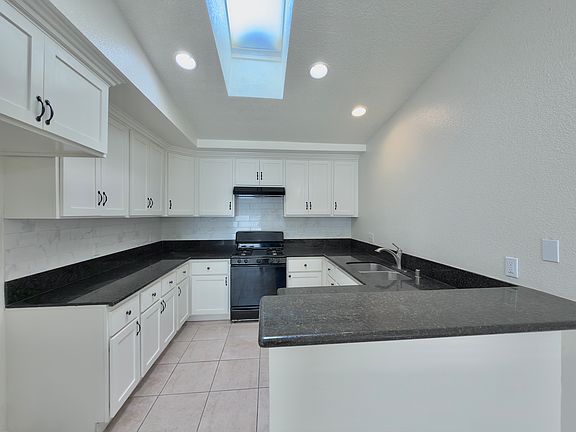 5th image of 7880 Pinyon Ave