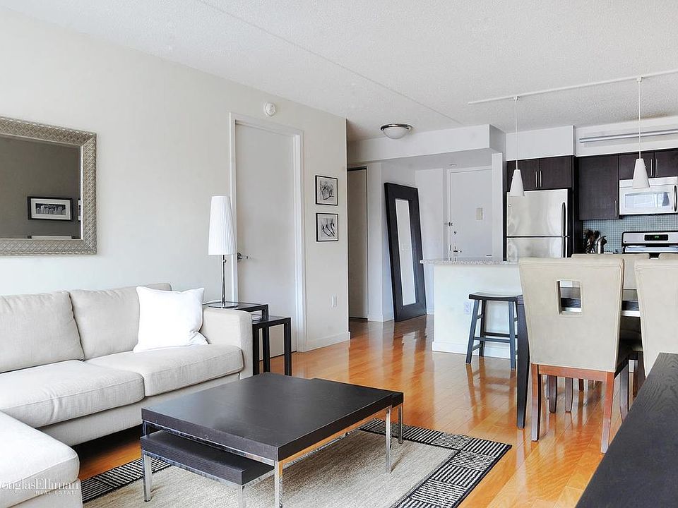 1st image of 555 W 23rd St APT N9l