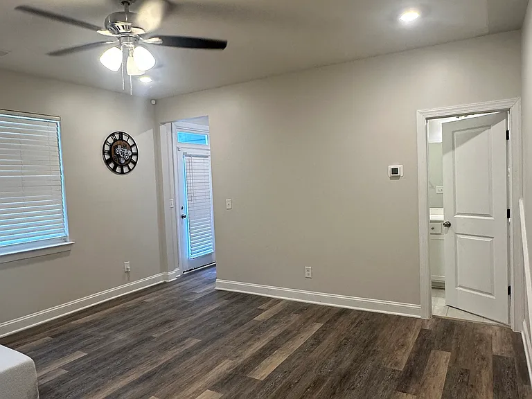 10448 Glenmere Creek Cir — Photo 2