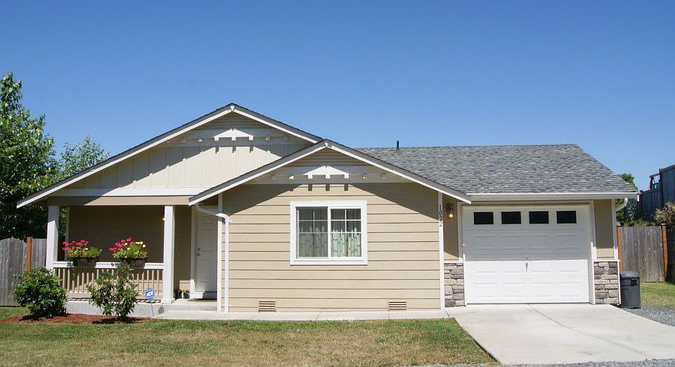 1st image of 1022 73rd Dr SE