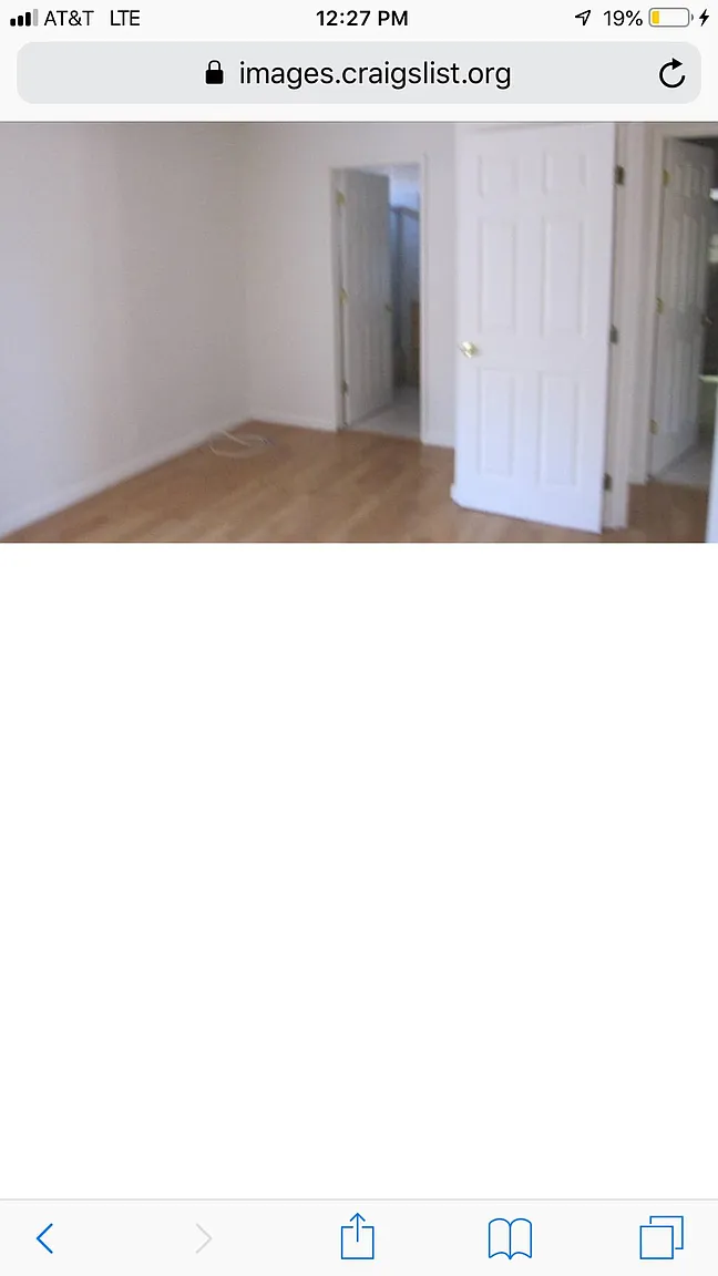 2073 Pine St photo 1