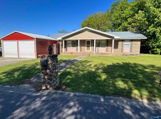 303 Reedy Cir, Boaz, AL 35957