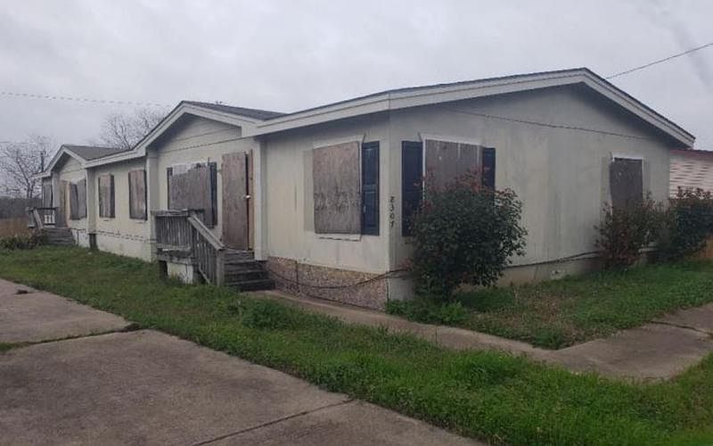 1st image of 8307 Riverstone Dr
