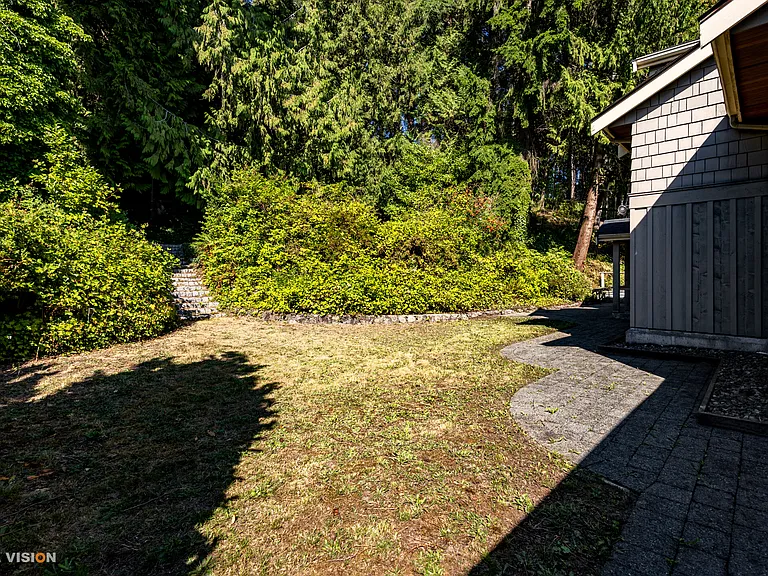 3175 Mathers Ave — Photo 36