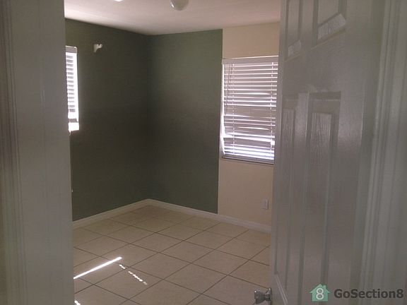 3rd image of 1906 SW 68th Ave