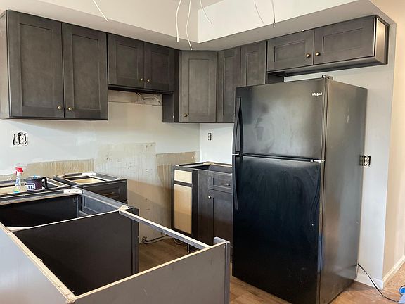 Waiting for quartz counter tops