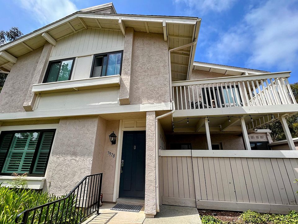 Beautiful, upgraded two-story townhome in desirable UTC!