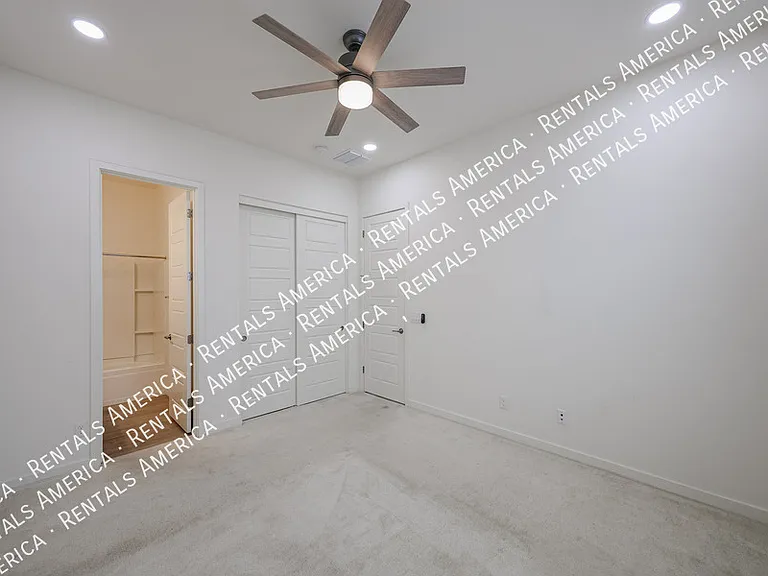 1530 E San Carlos Way — Photo 47