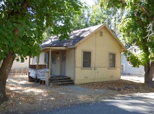1412-1414 1416 Cornell St, Susanville, CA 96130