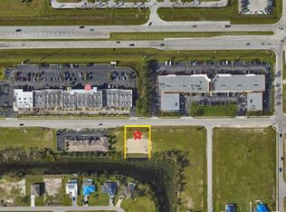 828 SW 4th St, Cape Coral, FL 33991