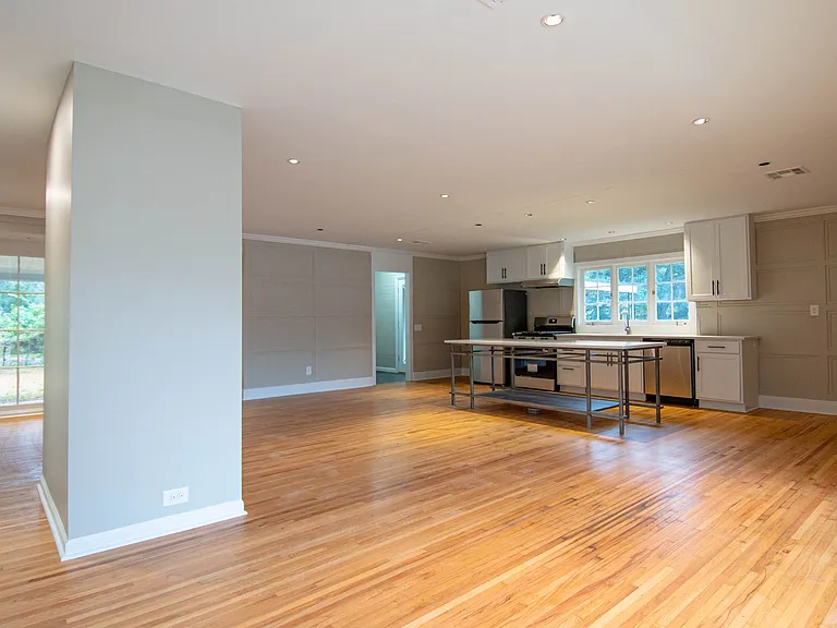 895 Greg Dr — Photo 16