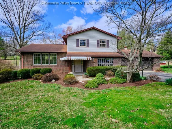 141 Oakwood Ests, Scott Depot, WV 25560