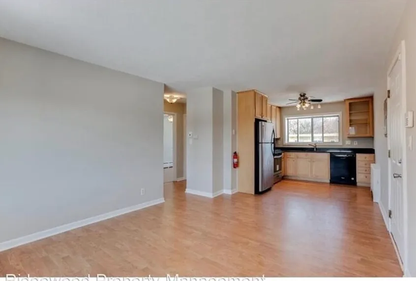 Great St. Paul Two-Bedroom Condo Available Now! — Photo 2