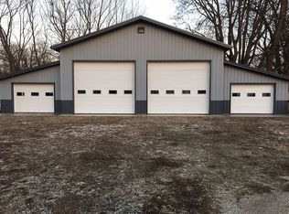 603 E 6th St, Delavan, IL 61734