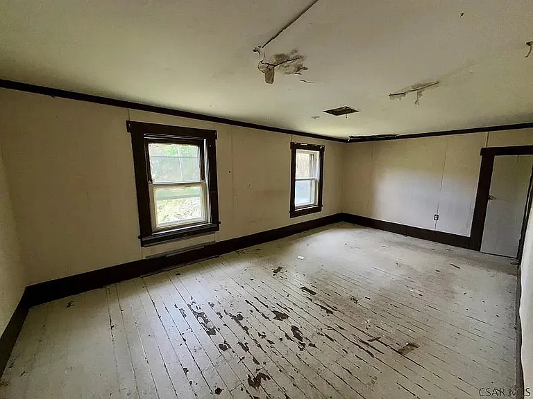 431 Finch St — Photo 7